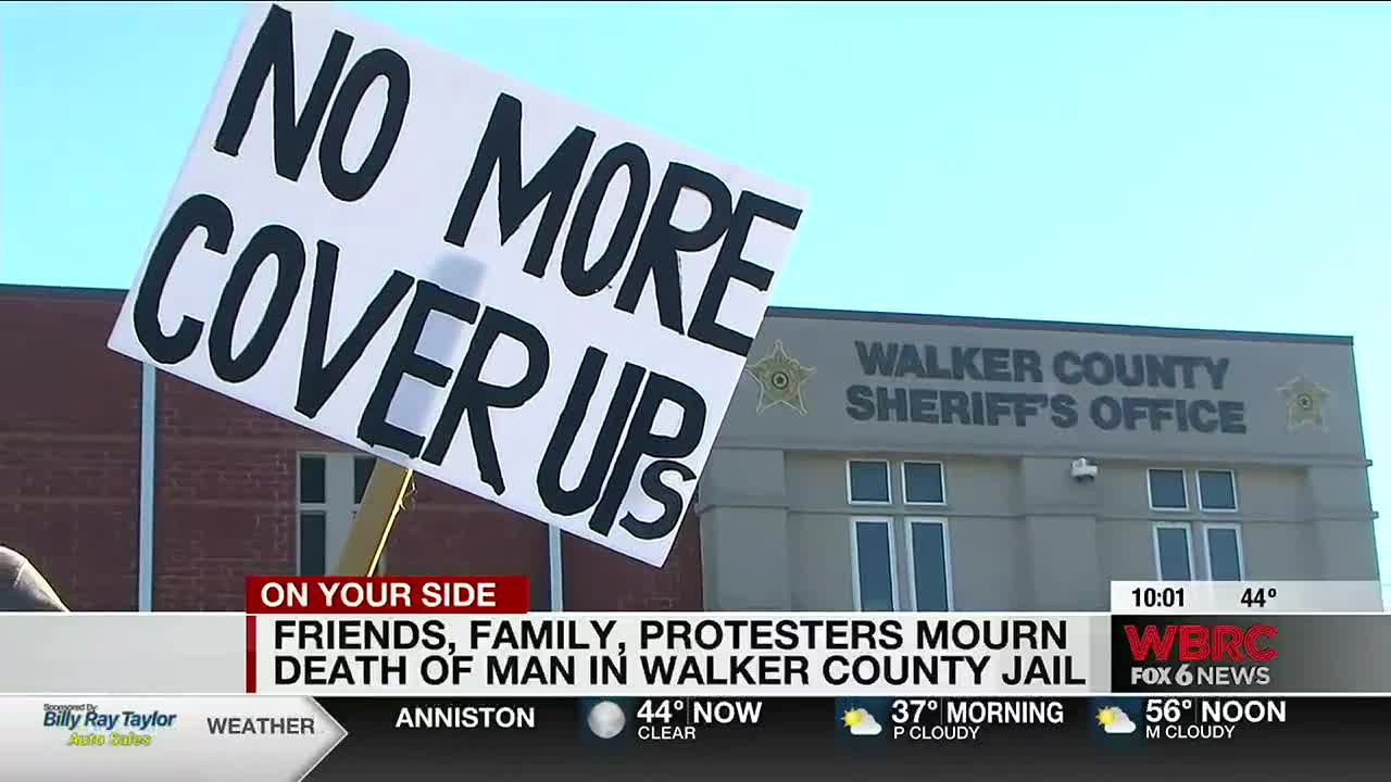 Protesters call for Walker County Sheriff's resignation following inmate  death