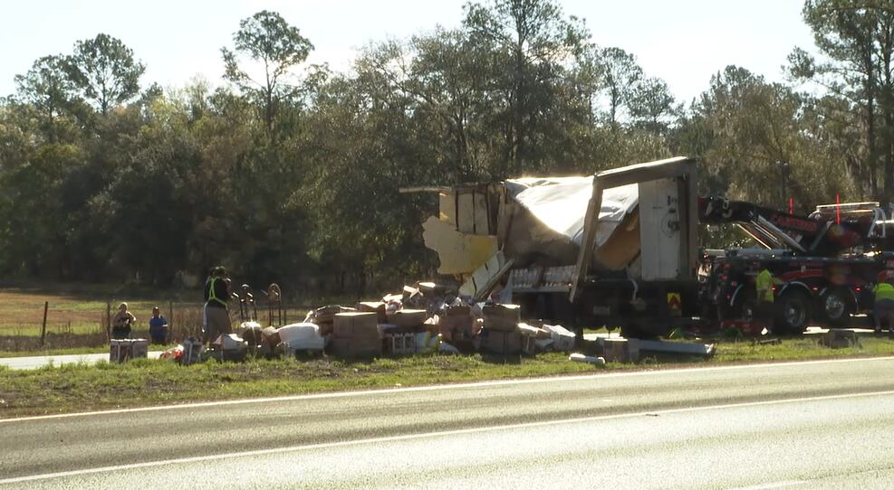 Crash involving school bus in Alachua County blocks US Highway 301