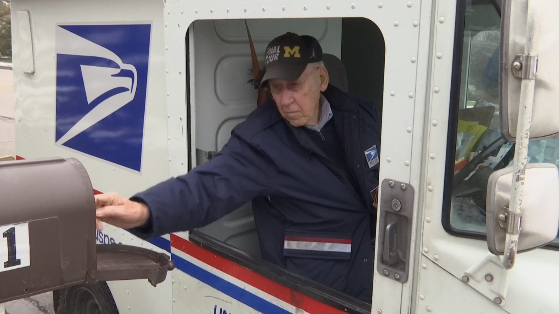 It's amazing': 90-year-old mail carrier recognized for nearly 65