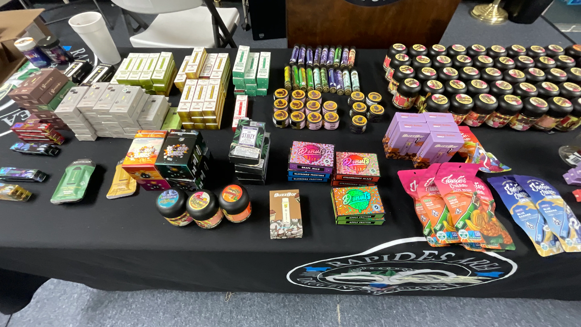 Suspected THC products & gas station heroin seized from Pineville vape  shop