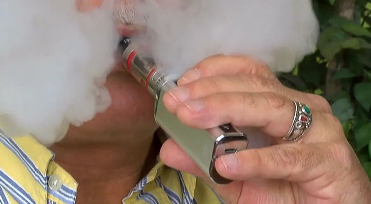 raz night crawler vape flavor Night Crawler RAZ Flavor: What Does It Really Taste Like? raz night crawler vape flavor Night Crawler RAZ Flavor: What Does It Really Taste Like?