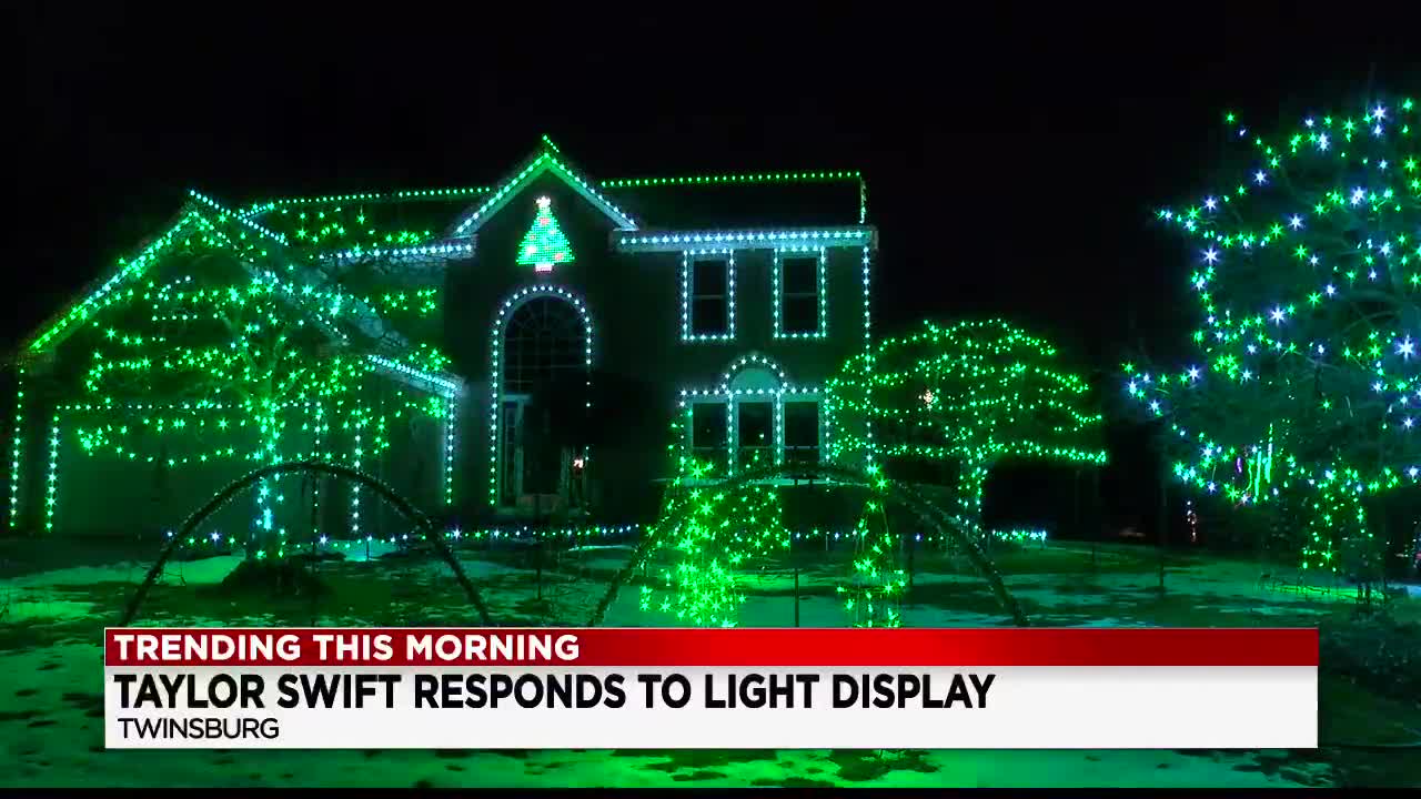 Twinsburg Oh Christmas Lights 2022 Taylor Swift Makes Donation To Twinsburg Food Bank After Local Family Uses  Song In Light Display