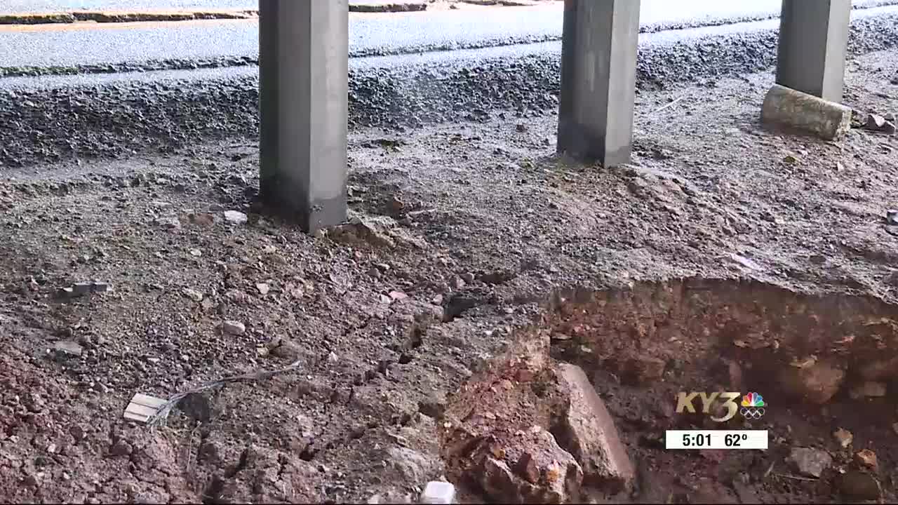 Sinkhole ‪ I-80 sinkhole closure: NJDOT says repair work in Wharton, NJ