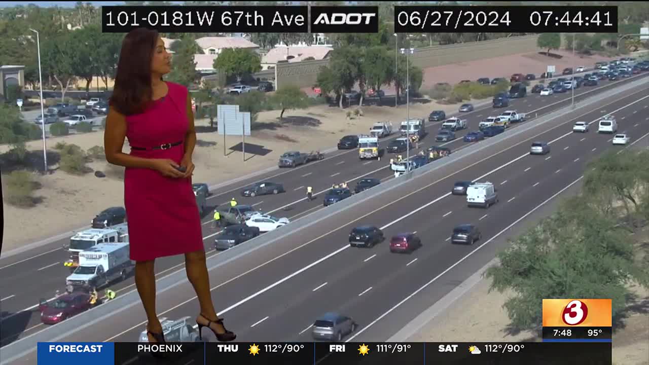 Multi-vehicle crash causing delays on Loop 101 in Glendale, image size:1280x720