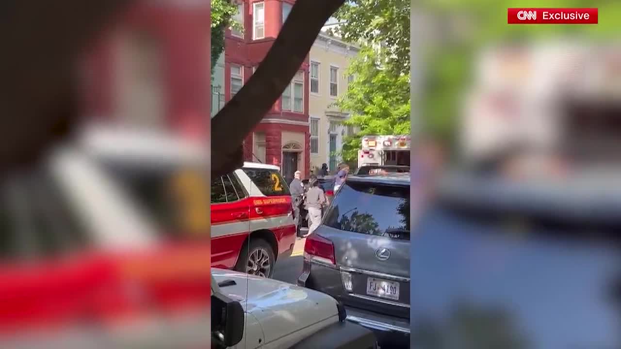 New video appears to show Mitch McConnell loaded into an ambulance