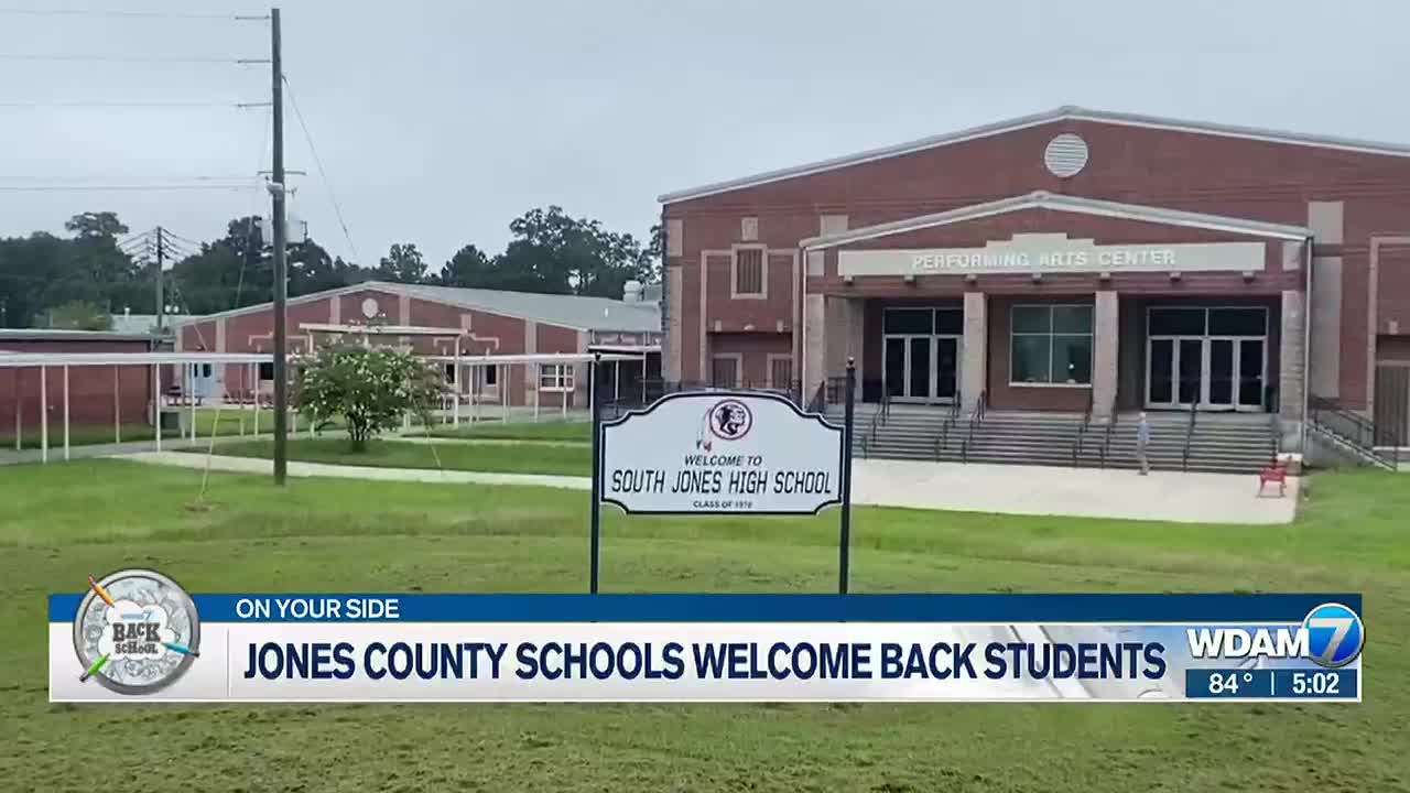 Jones County welcomes back students for the first day of school