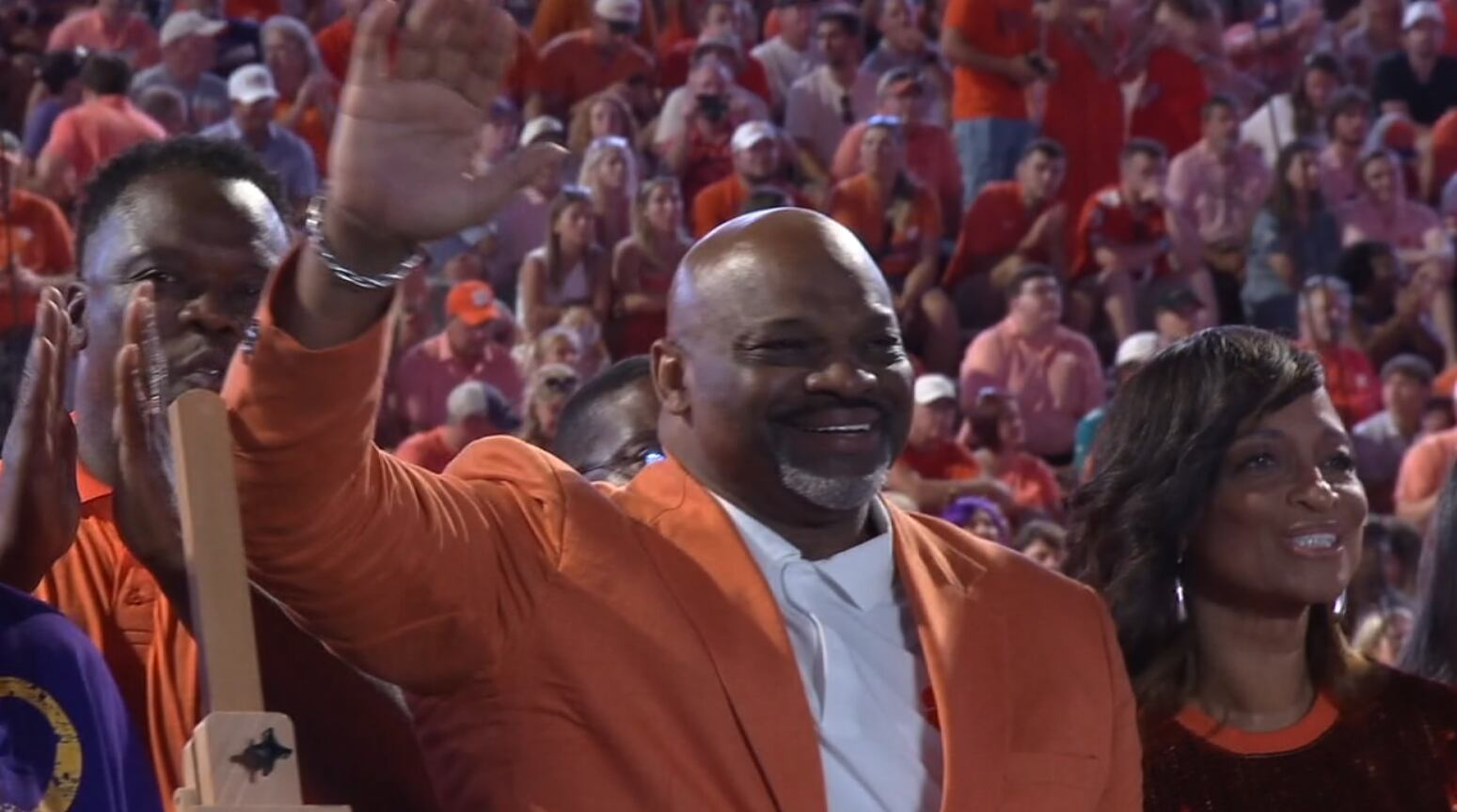 WATCH: Clemson legend Michael Dean Perry 'overwhelmed' by Ring of