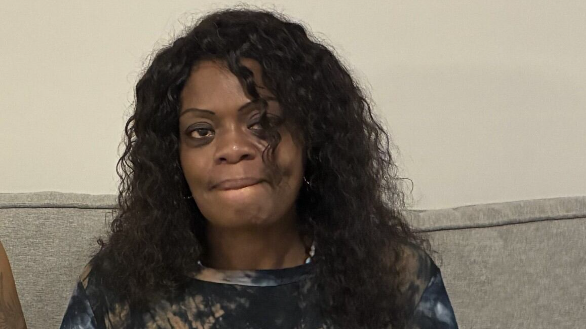 Woman gets new Atlanta apartment after battling homelessness