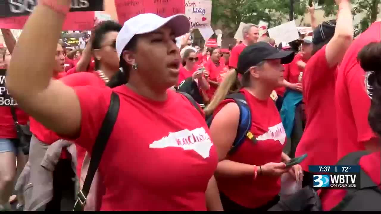 Slap in the face': N.C. DPI employees saw raises, elevated pay as teachers  wait for salary increase