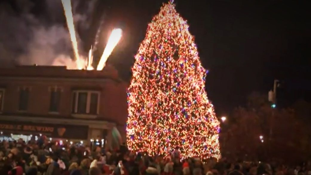 Pittsfield Christmas Tree Lighting 2022 Thousands Gather For Christmas On Broadway Celebration